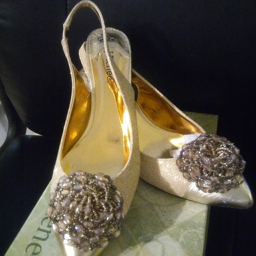 Woman's sling back shoes